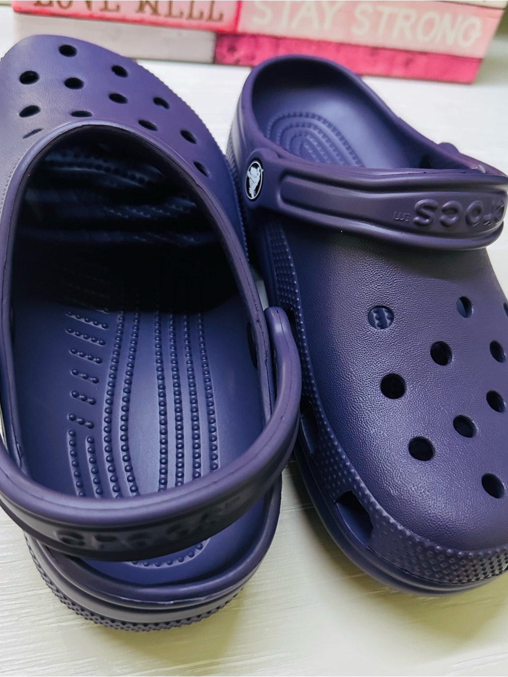 CROCS Women Classic Clog Sandals in Deep Purple - Picture 3 of 4
